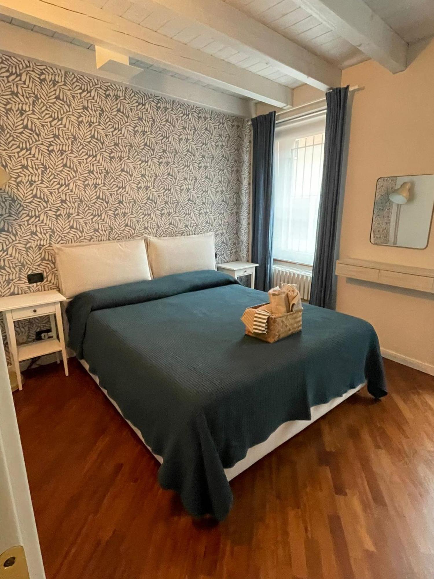 Amelie Apartment Desenzano del Garda Eksteriør bilde